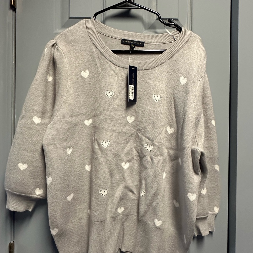 Adrienne Vittadini Light Gray Heart Sweater